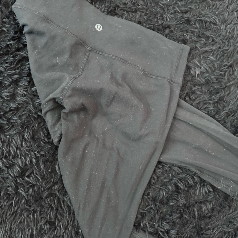 Woman’s Lululemon leggings black size 8